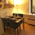 Neue 50qm 2 Bis 3 Personen Gern Mit Hund Grosser Garten Appartement