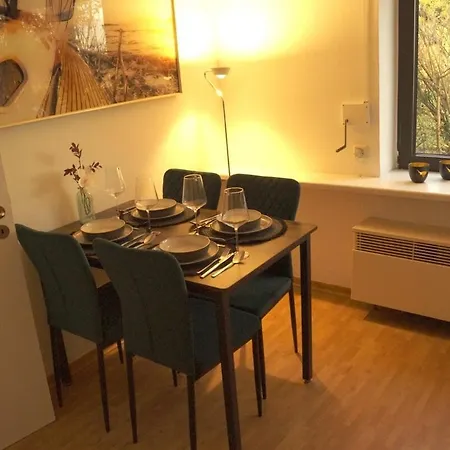 Neue 50qm 2 Bis 3 Personen Gern Mit Hund Grosser Garten Daire