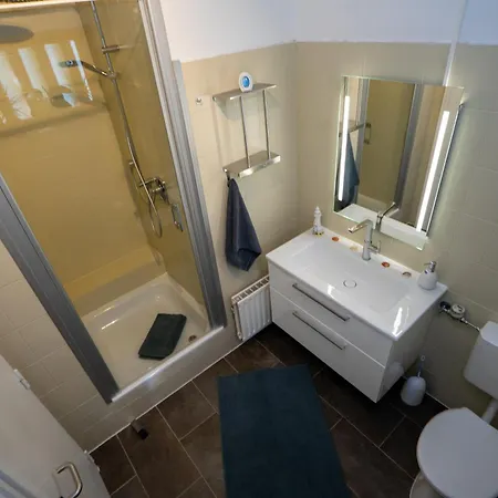 Neue 50qm 2 Bis 3 Personen Gern Mit Hund Grosser Garten Apartment Friedrichskoog